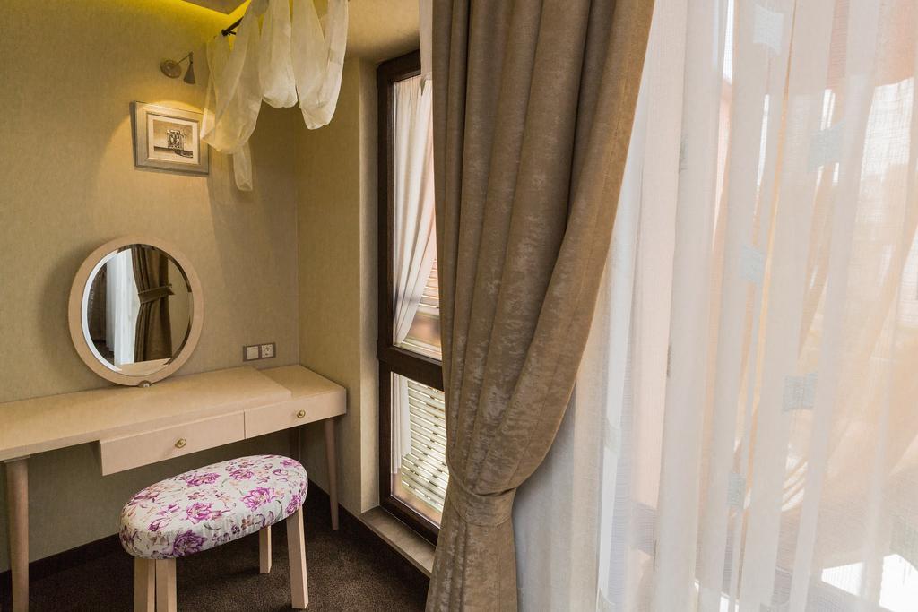 8 1/2 Art Guest House Plovdiv Chambre photo