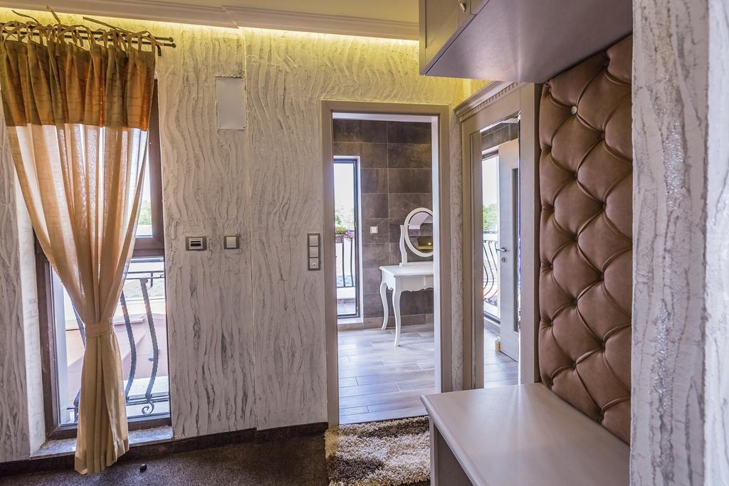 8 1/2 Art Guest House Plovdiv Chambre photo
