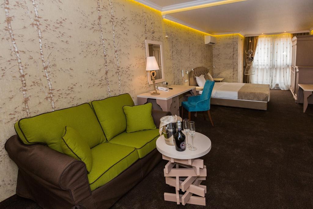 8 1/2 Art Guest House Plovdiv Chambre photo